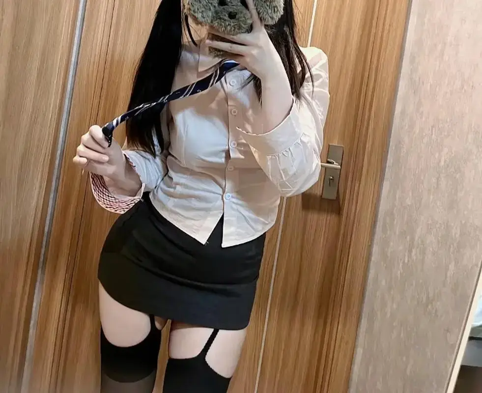 Spank - 92245571webp